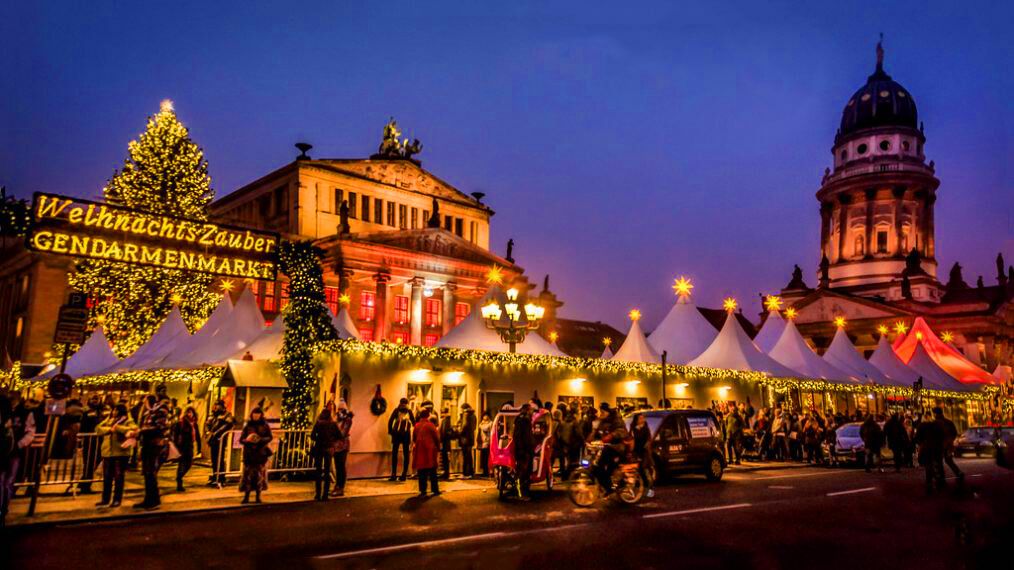 JARMARK BOŻONARODZENIOWY W BERLINIE